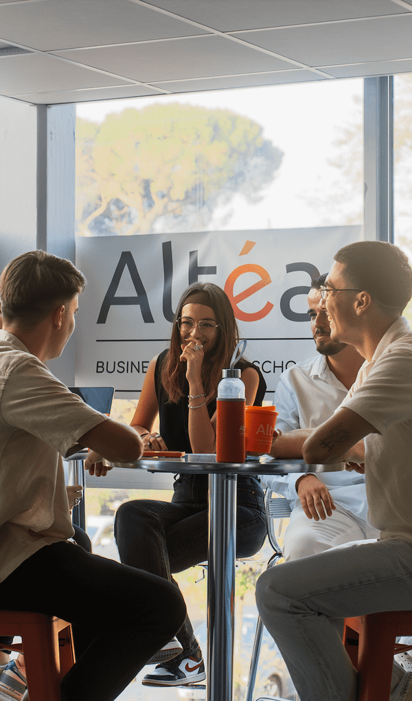 Toutes nos formations sont reconnues par des dipl&ocirc;mes d&rsquo;Etat ou des titres certifi&eacute;s.