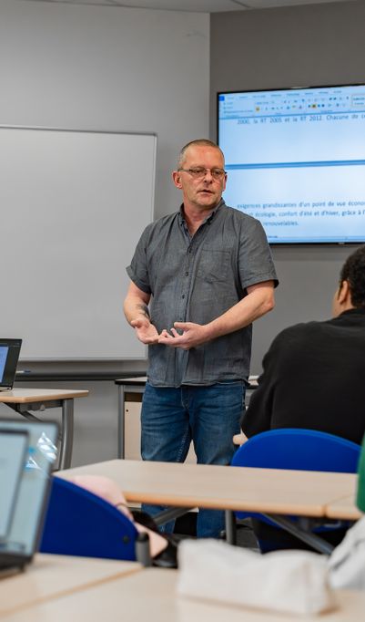 Obtenez un diplôme universitaire tout en bénéficiant des avantages de l’alternance