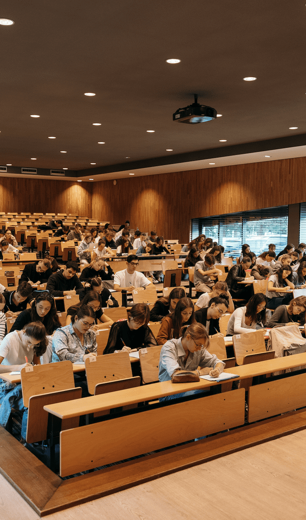 Toutes nos formations de licences et Master sont des diplômes d’État