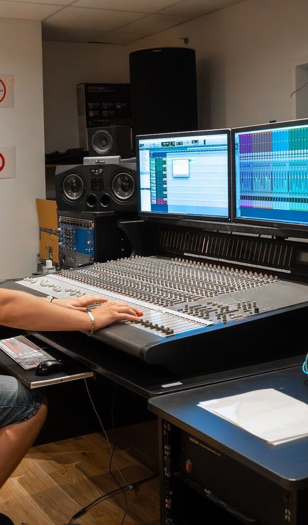 Toutes nos formations permettent d&rsquo;obtenir un dipl&ocirc;me europ&eacute;en ou des Certifications reconnues par l'&Eacute;tat de niveau 6.