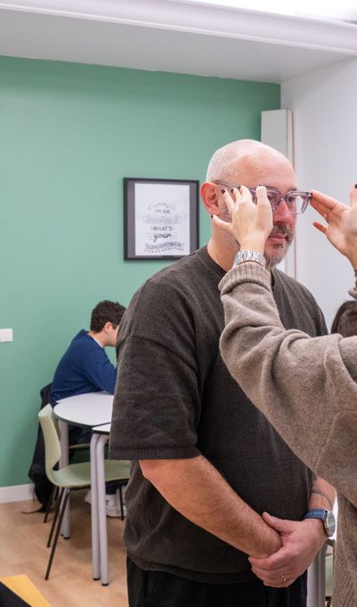 Depuis plus de 35 ans, l’Institut Supérieur d’Optique forme les experts des métiers de la vision.