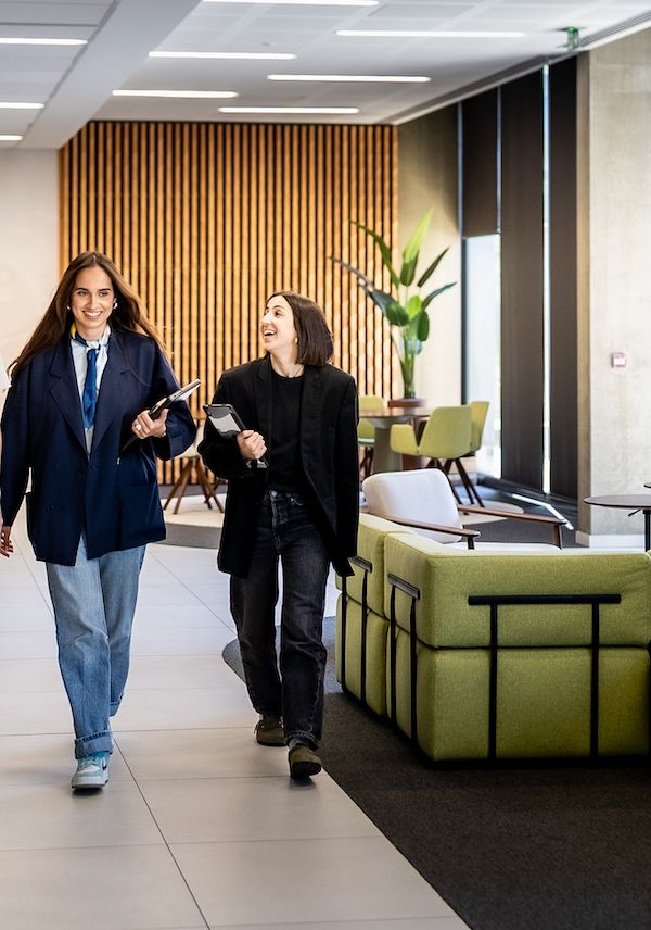 A L’École Conte à Toulouse offre des formations spécialisées en marketing, communication et management du luxe et de la mode, avec une approche professionnalisante et des opportunités au cœur d’un secteur en pleine expansion.