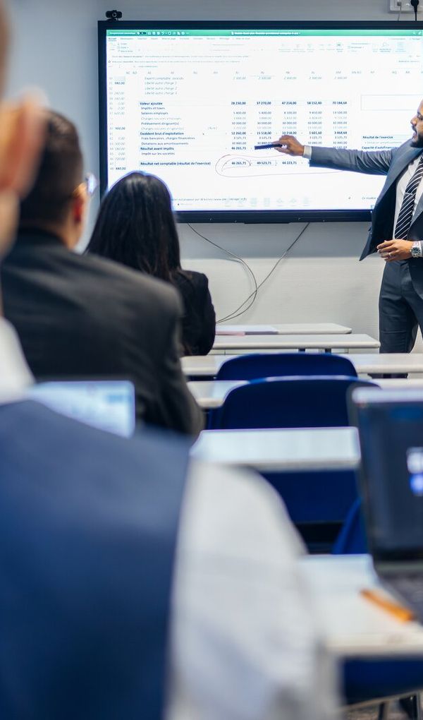 NOTRE P&Eacute;DAGOGIE : UN PASSEPORT POUR UNE CARRI&Egrave;RE INTERNATIONALE