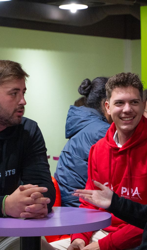 Toutes nos formations sont reconnues par l&rsquo;Etat et d&eacute;livrent des dipl&ocirc;mes et des titres certifi&eacute;s