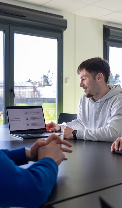 Acteur de la formation supérieure en alternance depuis plus de 30 ans, l'ISFFEL propose des formations reconnues et diplômantes