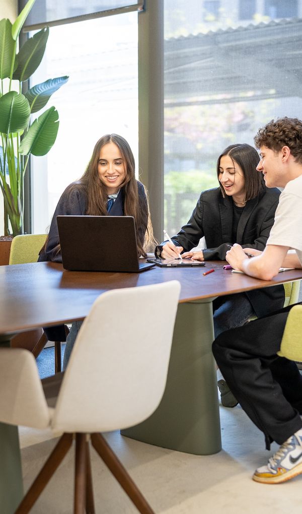 Toutes nos formations sont reconnues par l'&Eacute;tat et con&ccedil;ues pour pr&eacute;parer nos &eacute;tudiants aux m&eacute;tiers de demain, en France comme &agrave; l'international.