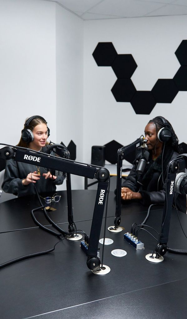 L&rsquo;ISFJ mise tout sur la r&eacute;ussite de ses &eacute;tudiants en leur offrant un cadre de formation et des moyens p&eacute;dagogiques adapt&eacute;s r&eacute;pondant aux enjeux d&rsquo;un secteur en constante &eacute;volution.