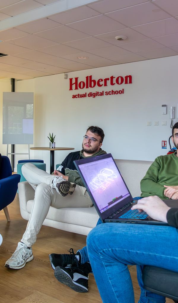 Holberton School est accessible à tous, sans prérequis technique ou académique !