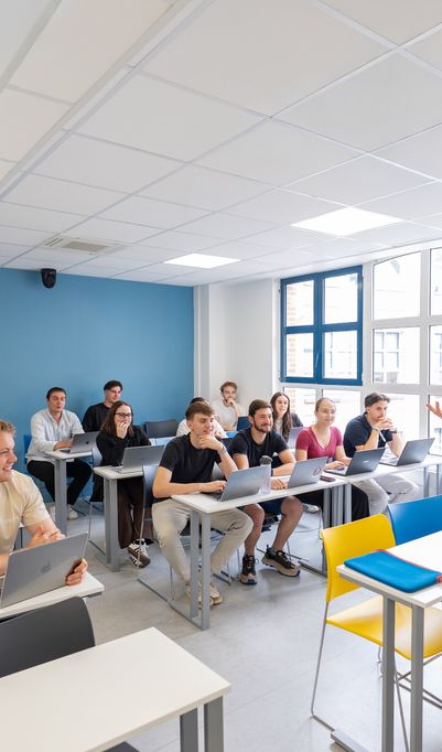 Devenez acteur de la transition environnementale grâce à une formation reconnue par l'État.