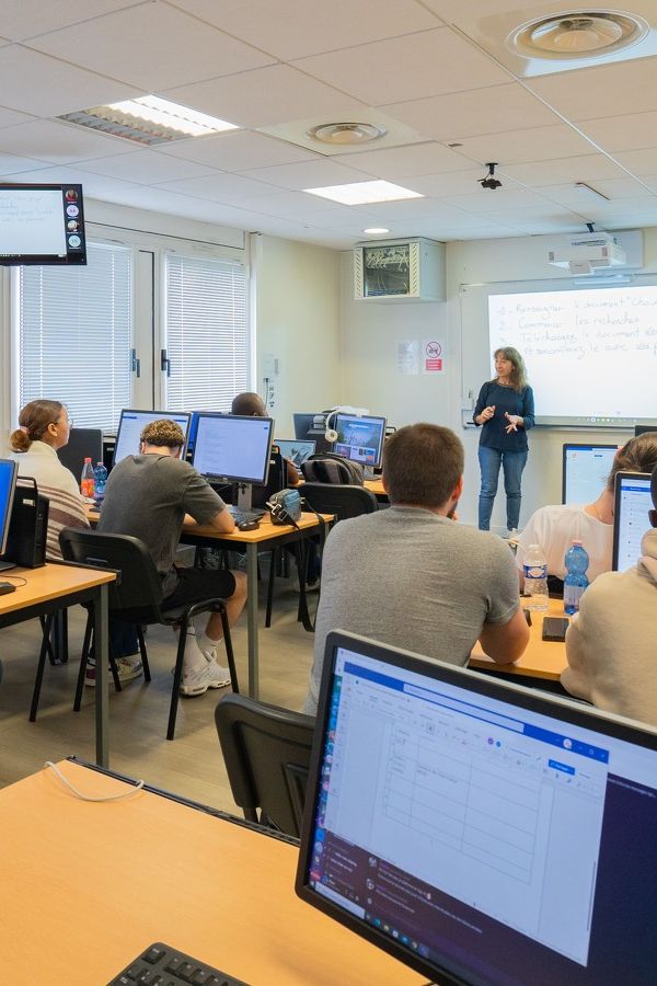 Nos formations sont toutes reconnues par l’état et les professionnels.