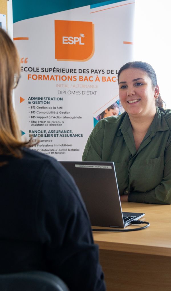 Toutes nos formations sont des diplômes d’Etat ou des Titres certifiés de niveau 5