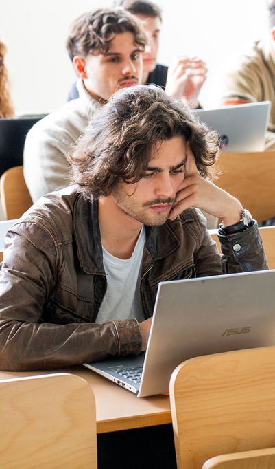 Nos formations sont des dipl&ocirc;mes d&rsquo;&Eacute;tat ou des titres certifi&eacute;s au RNCP.