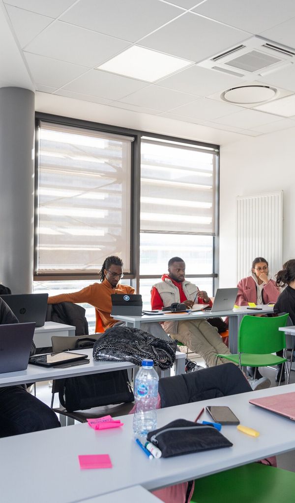 Toutes nos formations sont reconnues par des dipl&ocirc;mes d&rsquo;Etat ou des titres certifi&eacute;s.