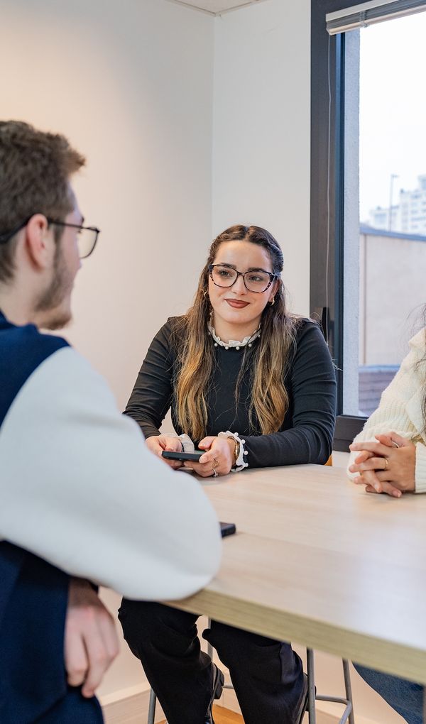 ESIC, Parce que vous méritez plus qu’une école : une équipe à vos côtés !