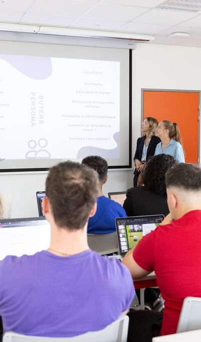 Toutes nos formations sont reconnues par des diplomes d’Etat ou titres professionnels