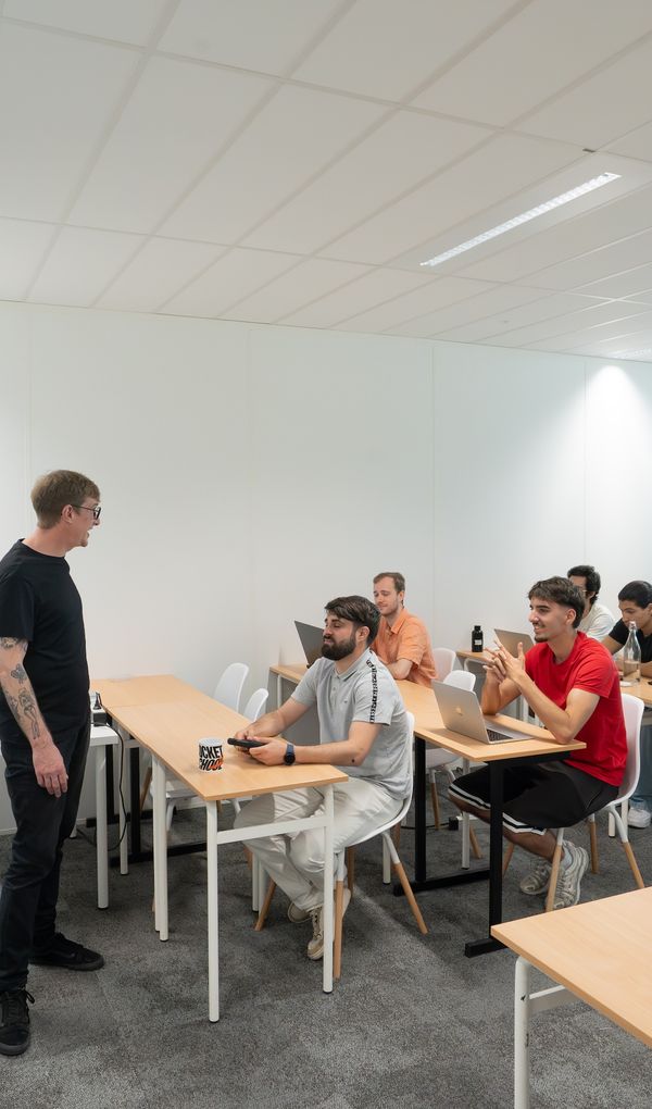 Toutes nos formations sont reconnues par l&rsquo;Etat et d&eacute;livrent des Titres certifiants professionnels de niveau 5, 6 et 7. Elles sont &eacute;galement 100% accessibles en alternance.