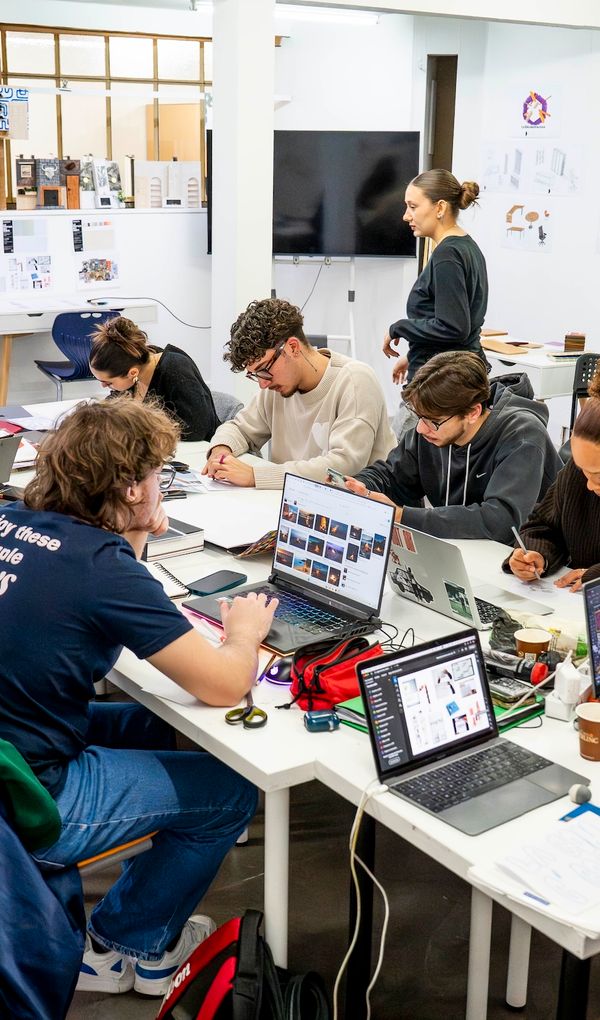 Des formations tourn&eacute;es vers le monde professionnel