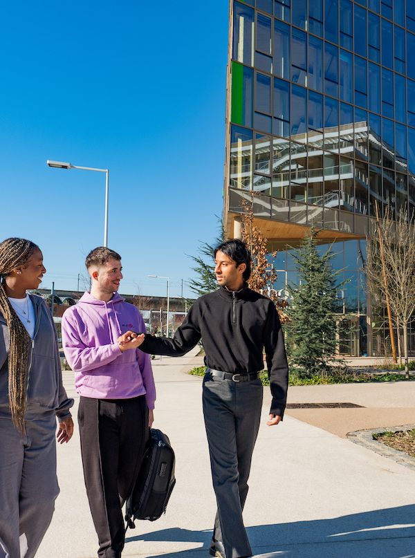 ECAR Nanterre, la premiere &eacute;cole &eacute;co-responsable de France