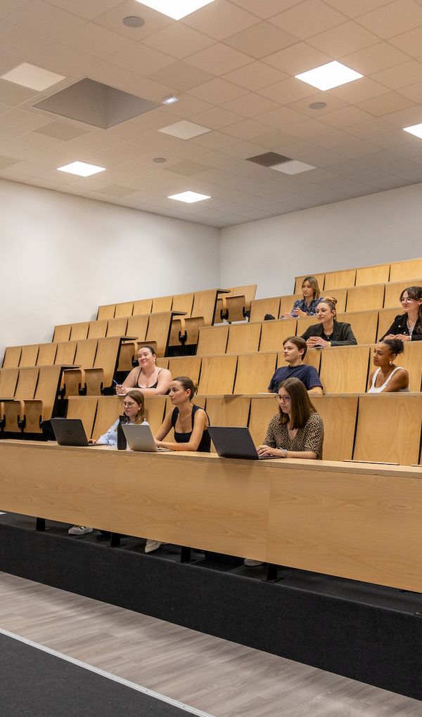 Toutes nos formations sont reconnues par des diplômes d’État ou des titres certifiés