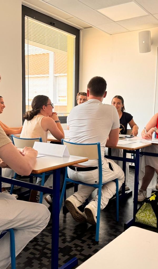 Toutes nos formations sont certifi&eacute;es du Bac + 2 au Bac + 5 et sont en alternance d&egrave;s la 1&egrave;re ann&eacute;e