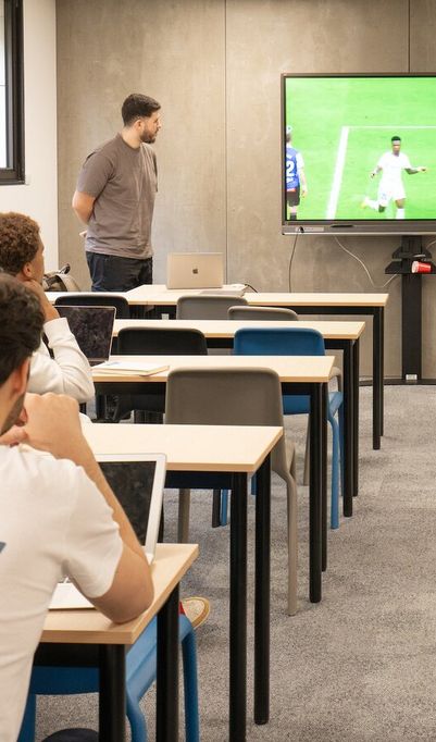 Toutes nos formations sont certifiantes (titre RNCP) et reconnues par l’Etat.