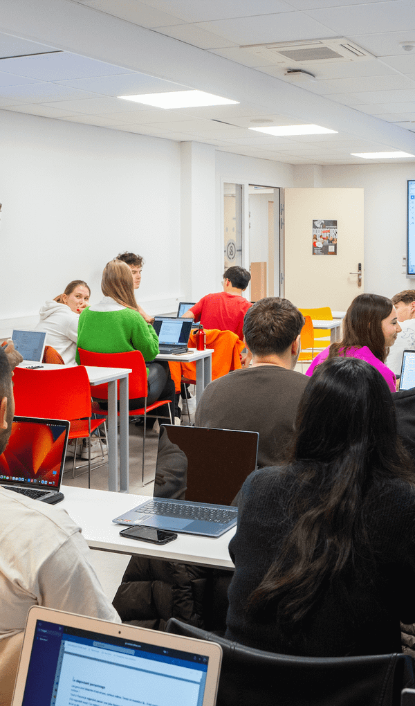 L’ensemble des formations sont reconnues par des diplômes d’Etat ou des titres certifiés