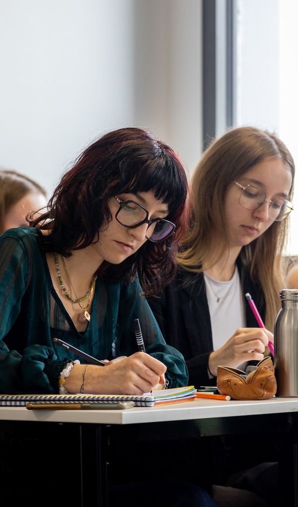 Des formations qui sont des titres certifiés au RNCP et accrédités par le Ministère du Travail.