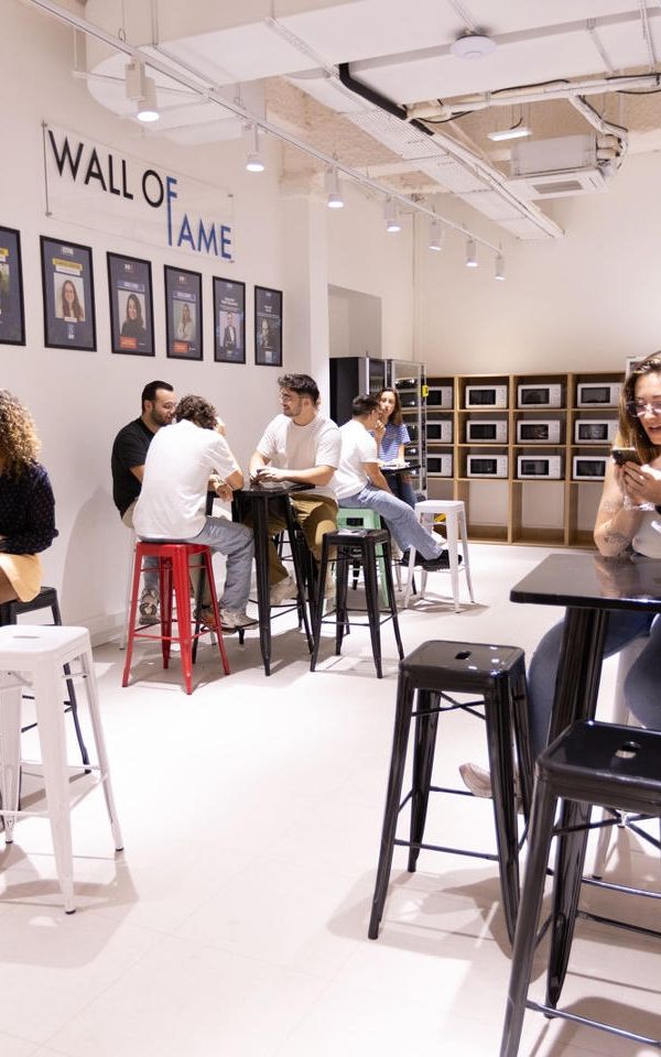 L&rsquo;&Eacute;cole W, l&rsquo;&eacute;cole des m&eacute;tiers du journalisme, de la communication et de la fiction