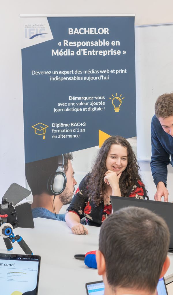 Toutes nos formations sont reconnues par des diplômes RNCP.