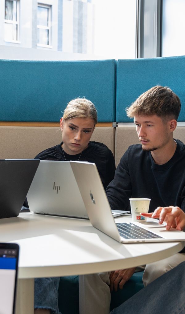 L'ISFJ est une &eacute;cole renomm&eacute;e dans le domaine du journalisme, des m&eacute;dias et de la communication en alternance.