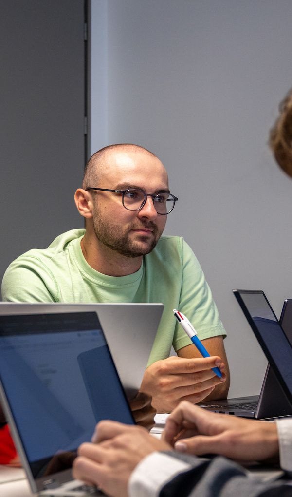 Toutes nos formations sont reconnues par des diplômes d’Etat ou titres certifiés