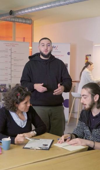 Des ateliers CV et une aide renforcée