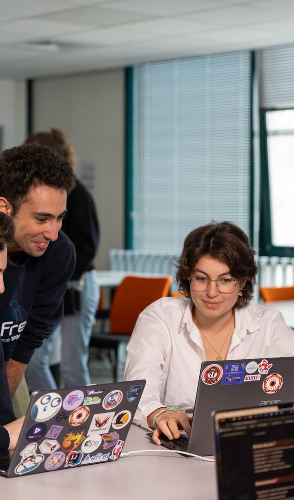 Nos dipl&ocirc;mes sont reconnus par l&rsquo;&Eacute;tat (titres RNCP).