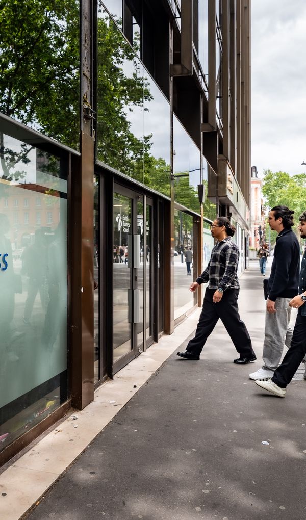 Euridis Business School, l&rsquo;&eacute;cole sp&eacute;cialis&eacute;e en Vente BtoB, Commerce International et Marketing Digital, 100% en alternance | Toulouse