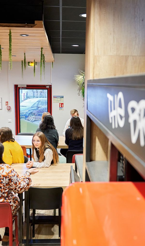 Ecoris Annecy, l&rsquo;&eacute;cole de l&rsquo;entreprise depuis plus de 40 ans