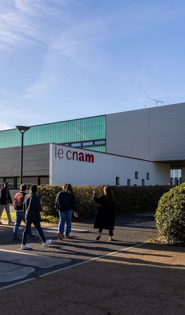 L’Institut Boussingault du Cnam, l’école d’ingénieurs dédiée à la transition alimentaire et au numérique.