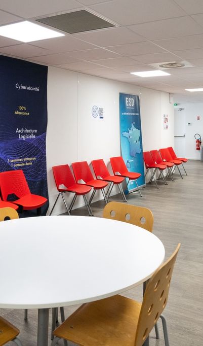 ASTON INSTITUT...The place to be pour les cursus informatiques en alternance !
