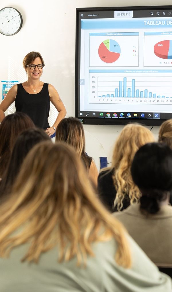 Toutes nos formations sont reconnues par des diplômes d’État ou des titres certifiés.