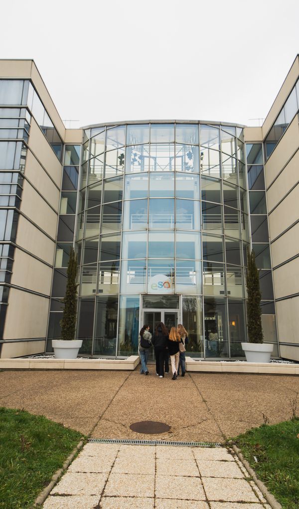 L’ESA, bien plus qu’une école : l’ouverture, l’engagement, la solidarité pour avoir un impact sur l’agronomie, l’alimentation et l’environnement. Rejoignez-nous !
