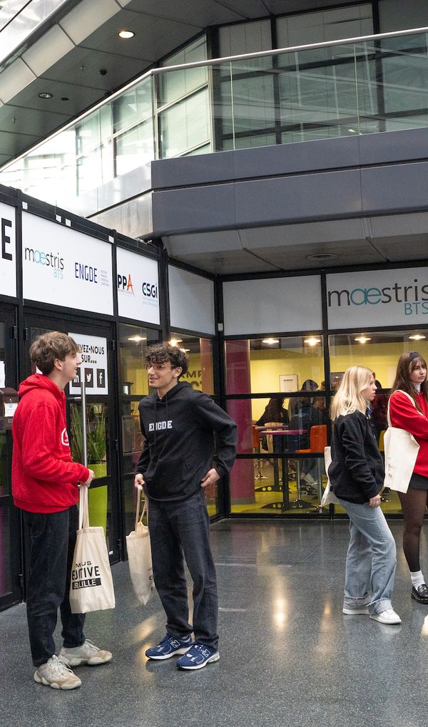 1 Campus – 5 écoles : Préparer votre avenir chez Eductive Euralille au sein de notre école ESGI l’école supérieure de génie informatique.