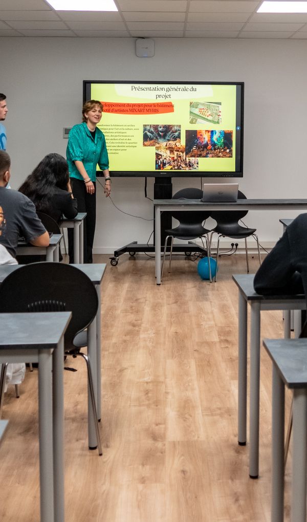 Des formations de Bac+1 à Bac+5 en initial et en alternance