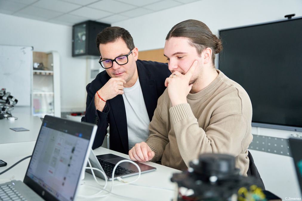 WIS Lyon Campus, Formations et Avis