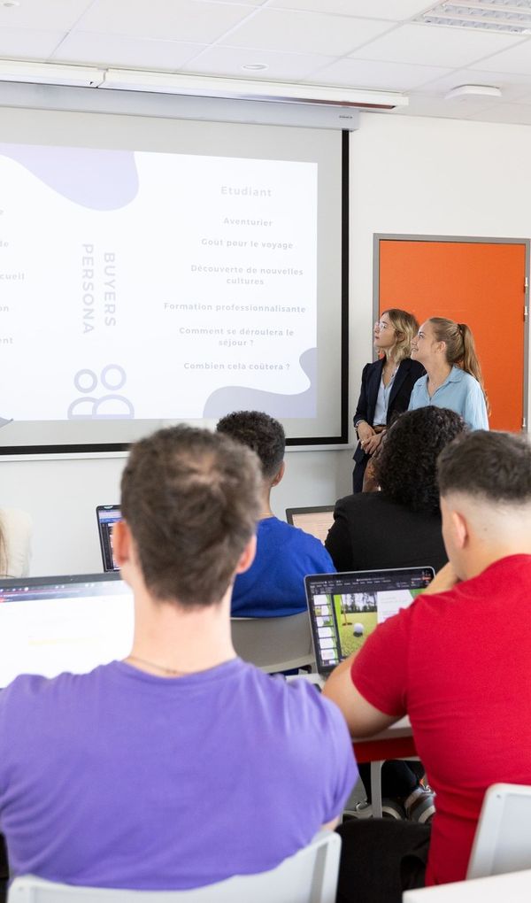 Toutes nos formations sont reconnues par des diplomes d’Etat ou titres professionnels
