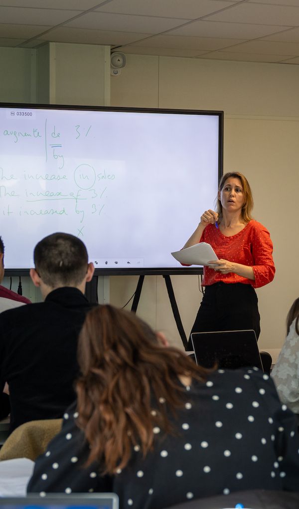 Acteur de la formation supérieure en alternance, l'ISFFEL propose des formations reconnues et diplômantes