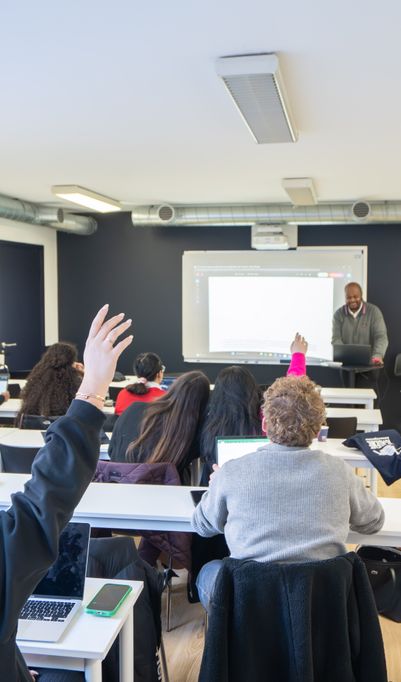 Des formations professionnalisantes, certifiantes et diplômantes, en alternance