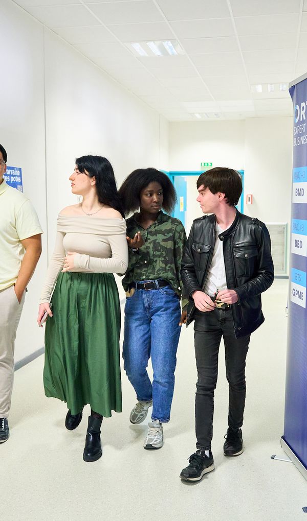 L’ORT Lyon, du BTS au BAC+5 en informatique, comptabilité, ressources humaines et commerce.