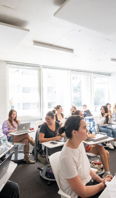 Nos sp&eacute;cialisations forment en 5 ans aux 350 m&eacute;tiers qui composent la communication.