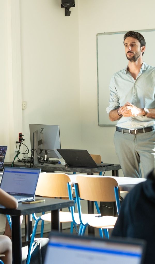 Toutes nos formations sont reconnues par l’Etat et des titres certifiés