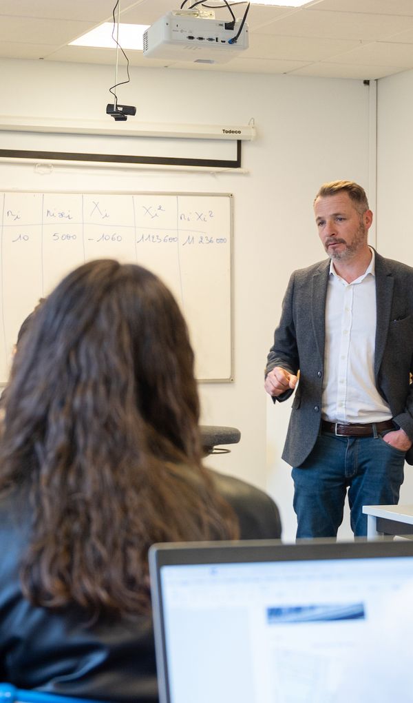 Toutes nos formations sont reconnues par des dipl&ocirc;mes d&rsquo;Etat ou des titres certifi&eacute;s.