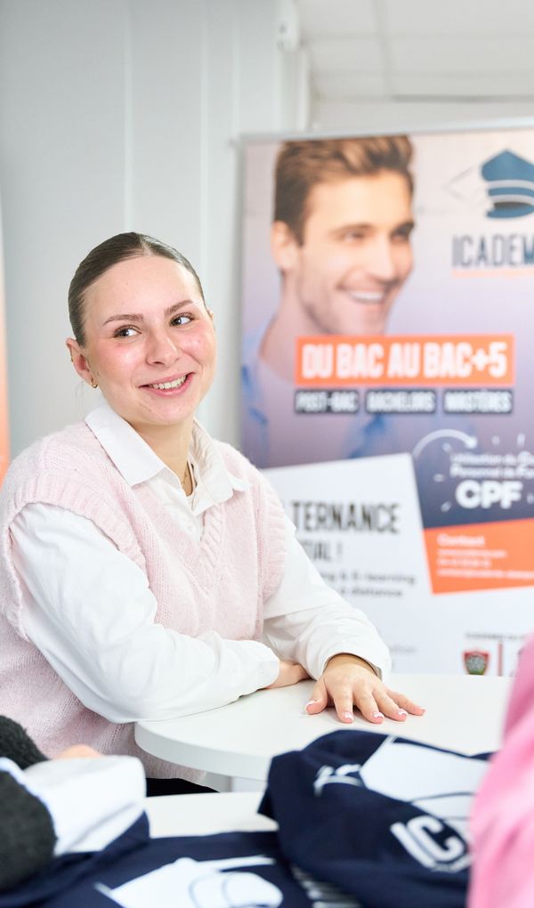 Bienvenue chez Icademie Toulon, l&rsquo;&eacute;cole qui forme aux m&eacute;tiers du tertiaire : RH, commerce, marketing...